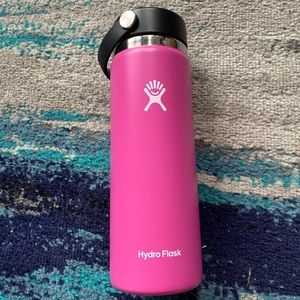 20 oz Hyrdo Flask NWOT